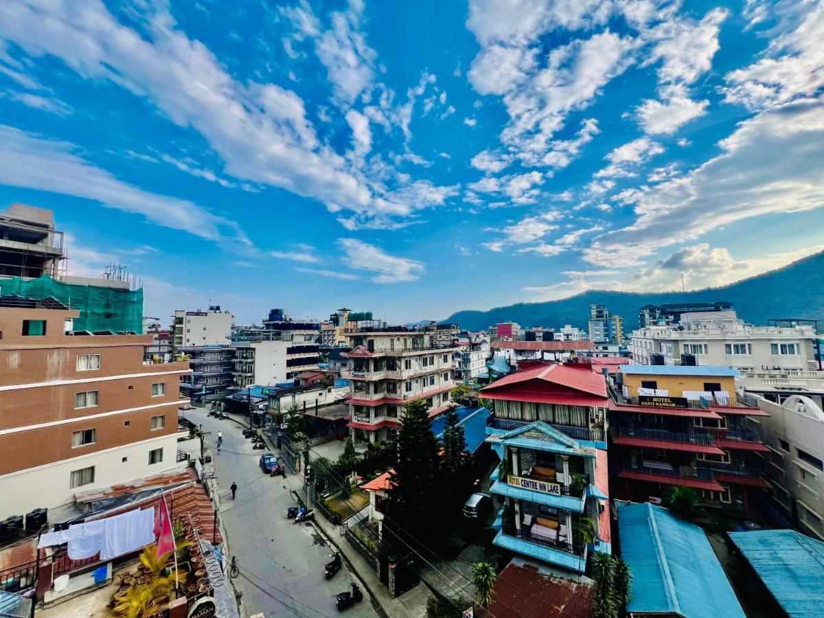Hotel Donosti Pokhara Buitenkant foto